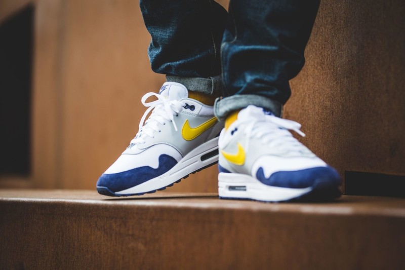 Nike air max 1 blue outlet recall